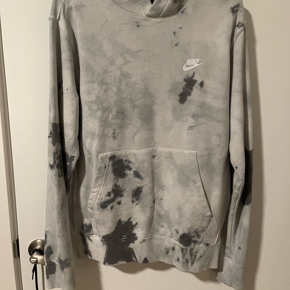 Nike tie dyed hoodie, great condition! 🖤